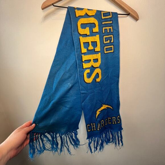 NFL Football San Diego Chargers Fringe Winter Scarf - Picture 2 of 3